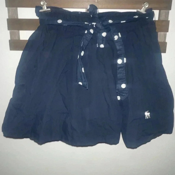 Abercrombie & Fitch Belted Mini Navy Blue Skirt & Hollister pleated skirt Small - Picture 2 of 11